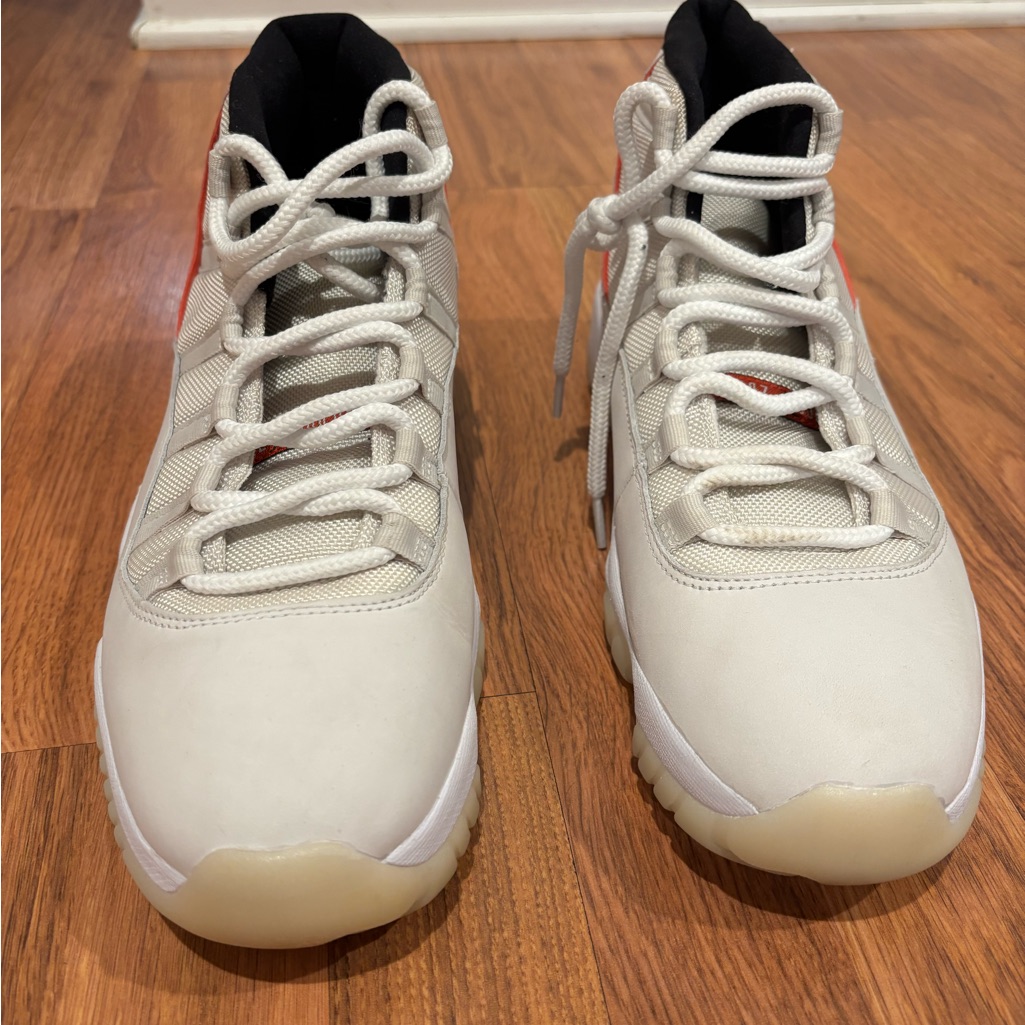 Jordan 11 Retro Platinum Tint Sneakers